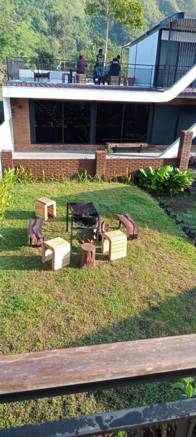 Dafano Villa Sembalunlawang Bilik gambar